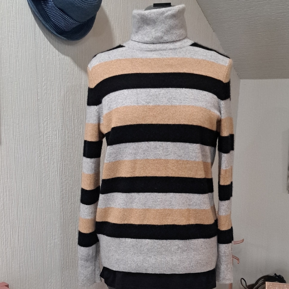 F&F Women's CashmereTurtle neck Sweater - Black, Gray, Tan Stripes